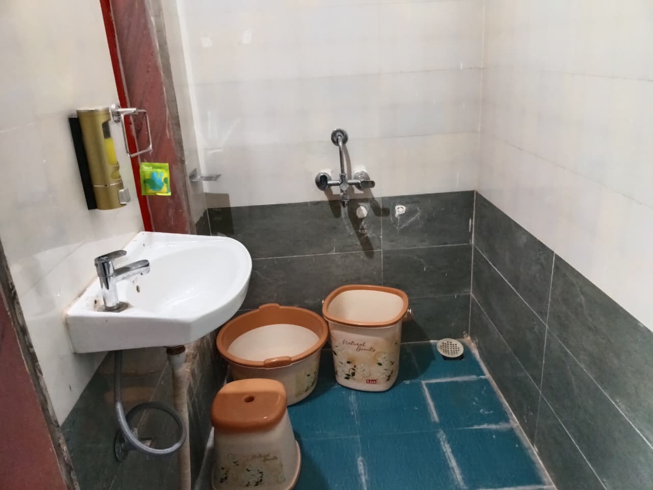 Sea View Cottages bathroom vanity